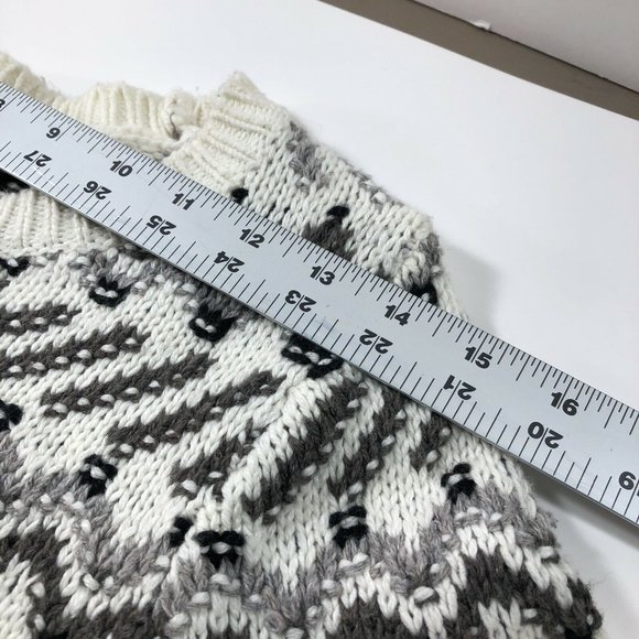 Ann Taylor Loft Womens size S Crew Neck sweater - Picture 9 of 12